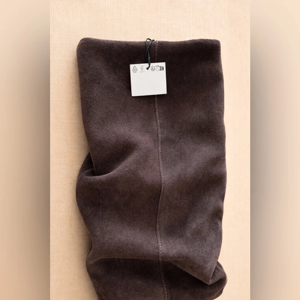 New With Tags Brown Suede Slouch Knee-High Boots – Size 38 - Picture 5 of 6